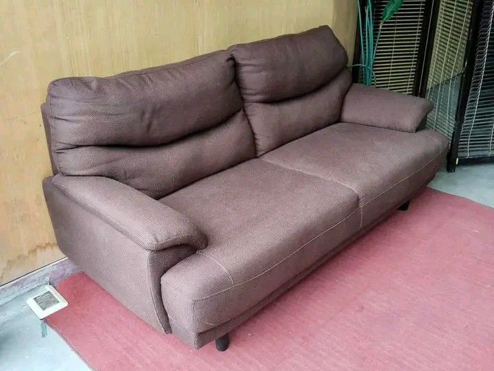 Nitori 3-Seater Sofa (Category: Sofas) located in Quezon City. Submitted by matetdevis13 (Listing ID 1395924308, Image 3). Description: Nitori 3-Seater Sofa 70"L x 32"W x 15"SH Php 9,500 Fabric seat In good condition.