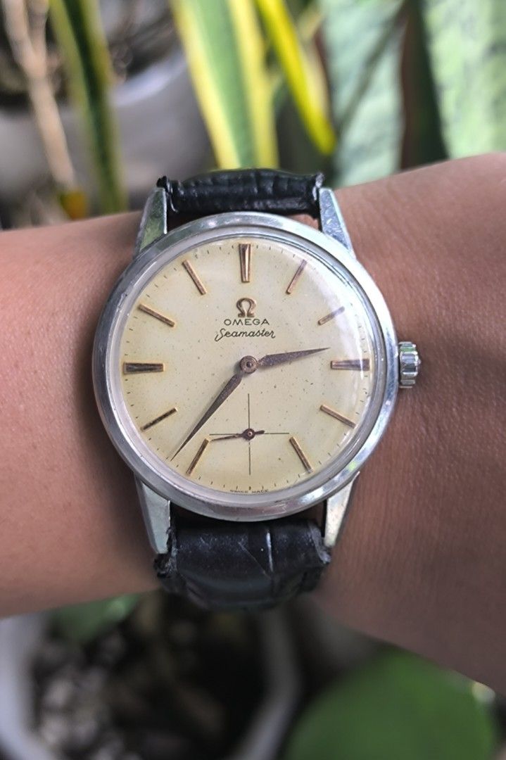 Omega Seamaster (Category: Men's Watches) located in Taguig. Submitted by j_watches007 (Listing ID 1380324238, Image 1). Description: Authentic Secondhand ⌚ Vintage Used Watch Omega Seamaster Swiss Made 268 34.8mm Replacement Strap Buckle ' Watch Only ' DISCLAIMER: IT'S OLD WATCHES EXPECT OF SOME SCRATCHES/SIGNS OF USAGE & PLEASE MANAGE YOUR EXPECTATIONS. THANKYOU. PS' IF CAN'T RPLY. KINDLY DIRECTLY PM ME IN BLUE APP. WITH SAME NAME. THANK YOU..