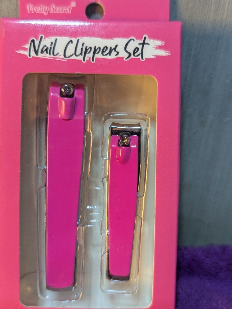 Pretty Secret Nail Clippers Set (Category: Hands & Nails) located in Malabon City. Submitted by ph_ohkaye (Listing ID 1395861443, Image 2). Description: - cute packaging perfect gift for Kikay - Pretty Secret Nail Clippers Set - Includes two sizes: large for toenails, small for fingernails - Durable and sharp - Easy to use - For external use only - Store in a clean, dry place.