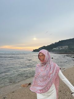 (Category: ) located in . Submitted by aisyahnzrh (Listing ID 1395800477, Image 1). Description: .