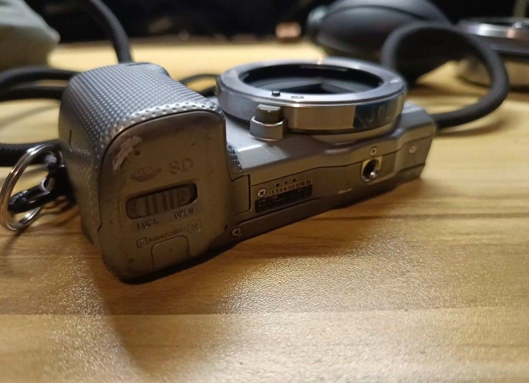 Sony NEX-5T Mirrorless Camera with kit Lens (Category: Cameras) located in Quezon City. Submitted by art.one (Listing ID 1395888182, Image 3). Description: Sony NEX5T 16.1mp APSC Camera Condition: working well, Takes Good Picture and FullHD video. issues: body: issues are the scratches and faded paint due to use and dent at the lower left side of the screen. LCD: may parang dirt sa gilid ng LCD see last picture but touch screen and LCD is working