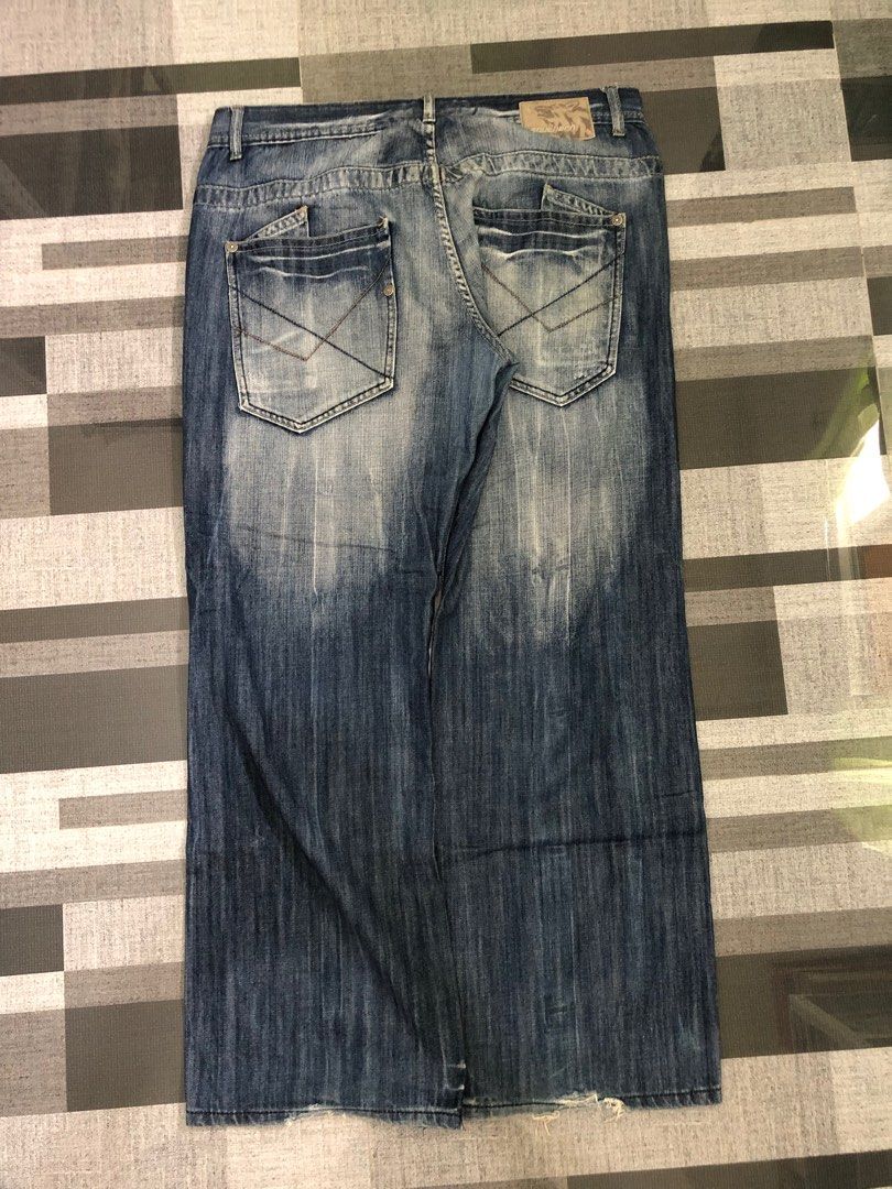 Southern Honeywear Jeans (Category: Jeans) located in Manila. Submitted by slickiest_source (Listing ID 1395776440, Image 2). Description: Southern Honeywear denim BAGGY PM FOR MORE INFO AND PRICES JNT SHIP ONLY📦 MOP GCASH📱 +SHIP 📦 LOC PAETE LAGUNA📍.