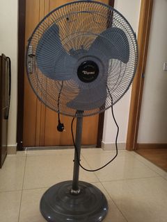 (Category: ) located in . Submitted by vsh17950 (Listing ID 1395775206, Image 1). Description: .