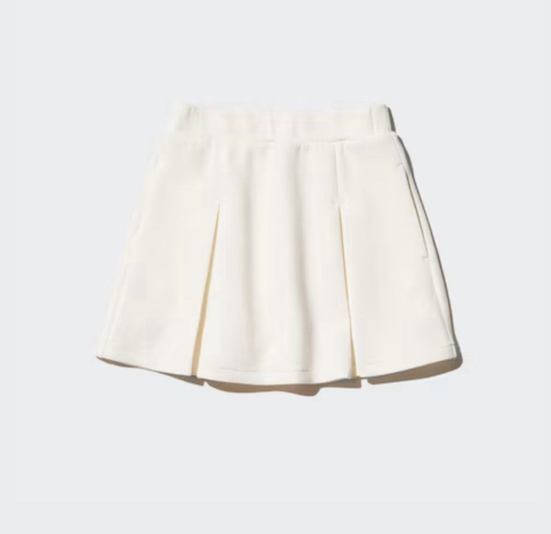 Uniqlo Skirt (Category: Skirts) located in Quezon City. Submitted by arejayzon (Listing ID 1395852439, Image 1). Description: .