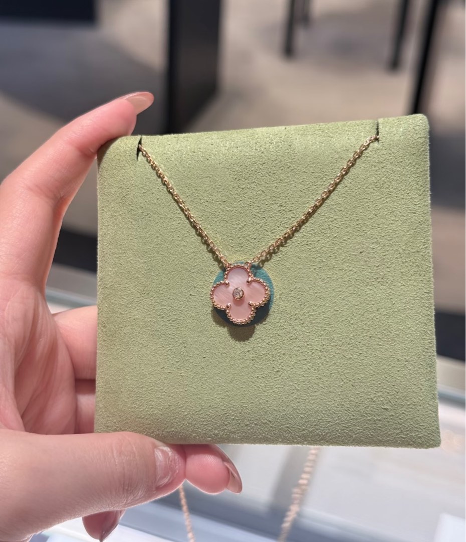 VCA 2025 holiday pendant, Luxury, Accessories on Carousell