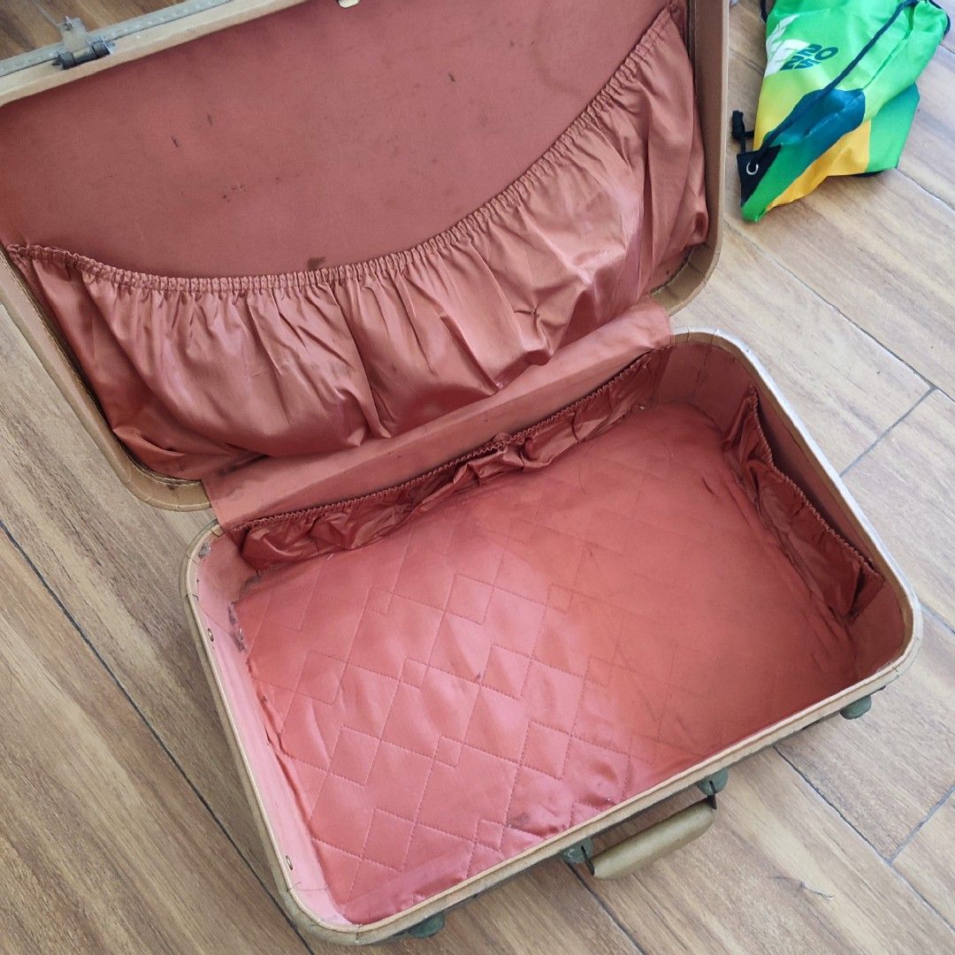 Vintage Suitcase (Category: Other Home Decor) located in Makati City. Submitted by mini.max (Listing ID 1395786389, Image 3). Description: - Vintage suitcase - Classic design - Aged exterior - Fabric-lined interior - Perfect for display or use MOP: GCash MOD: grab/lala at buyer's cost Location: Makati.