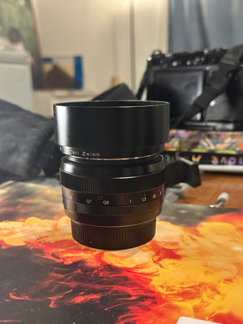 Zeiss 50 1.4 Planar for Canon EF (Category: Lens & Kits) located in Paranaque City. Submitted by proudestmonkey (Listing ID 1395866359, Image 2). Description: For Sale: Zeiss Planar 50mm f/1.4 EF — Mint Condition Includes original box. Always stored in a dry cabinet. .