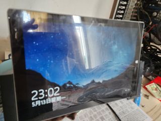 第一代爆芒 surface 連docking64232221011843110