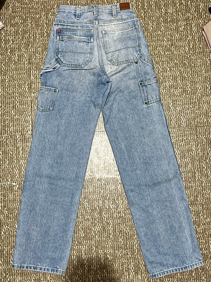 BDG High Rise Carpenter Jeans - Size 24 (Category: Jeans) located in Lapu Lapu. Submitted by freebear-196d (Listing ID 1397576350, Image 2). Description: - BDG high-rise carpenter jeans - Light wash - Size 24 - Straight leg fit - Classic five-pocket design - Additional carpenter pockets - Button and zipper closure - Made in China - BDG logo on back pocket.