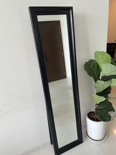 (Category: ) located in . Submitted by ananyac (Listing ID 1392598118, Image 1). Description: .