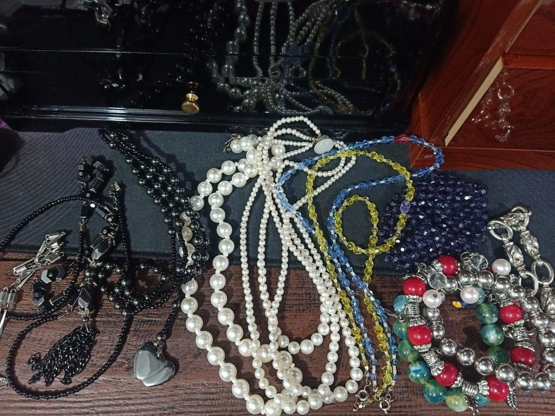 Bundle Accessories For take-all (Category: Necklaces) located in Las Pinas. Submitted by chariepadilla (Listing ID 1397510398, Image 1). Description: .