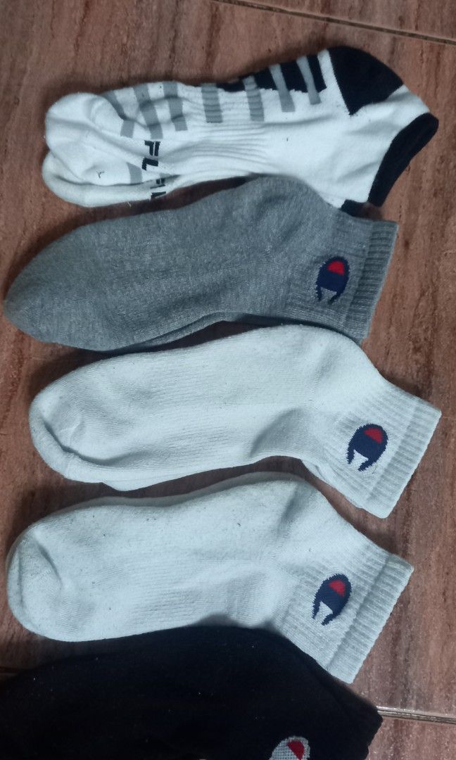 Champion Fila socks small to medium size (Category: Activewear) located in Pasig City. Submitted by andwiya (Listing ID 1397540738, Image 3). Description: 100 per pair 800 aspack pasig/cainta.