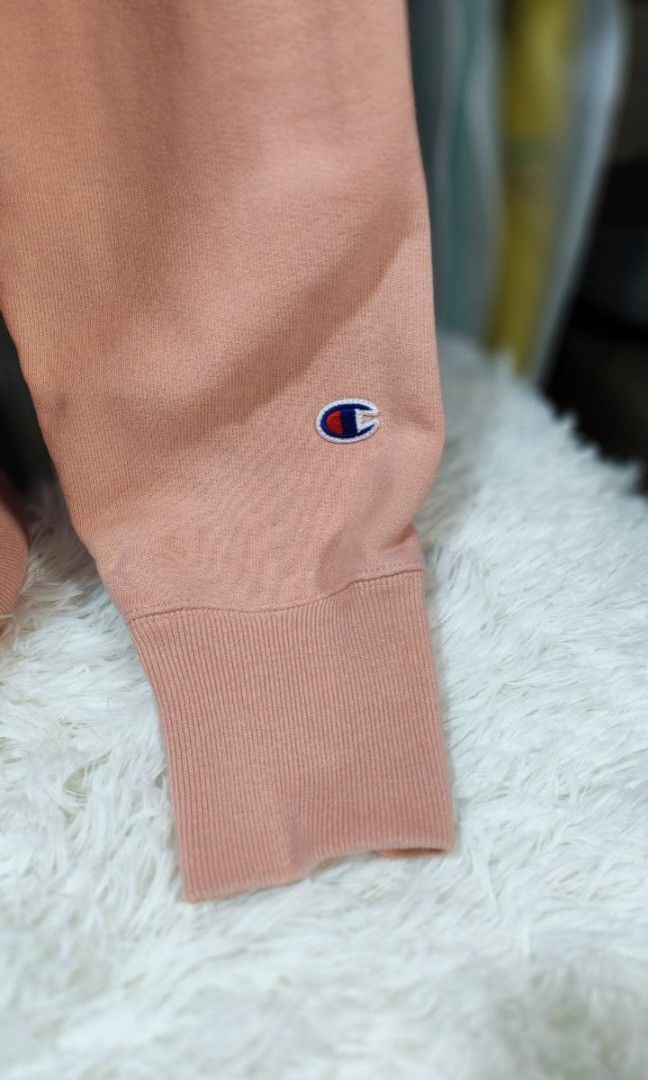 Champion Light Peach Sweater (vintage) (Category: Coats, Jackets and Outerwear) located in Cebu City. Submitted by tagph (Listing ID 1397481325, Image 3). Description: Champion Light Peach Sweater (classic) **item is thrifted, handwashed and ironed. please manage your expectations Disclaimer: All brand items sold in this shop are pre-owned/thrifted and sourced independently. We are not affiliated, associated, or endorsed by the original brand own