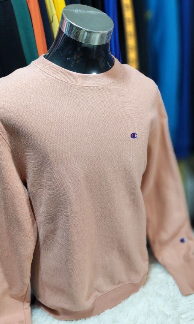 Champion Light Peach Sweater (vintage) (Category: Coats, Jackets and Outerwear) located in Cebu City. Submitted by tagph (Listing ID 1397481325, Image 2). Description: Champion Light Peach Sweater (classic) **item is thrifted, handwashed and ironed. please manage your expectations Disclaimer: All brand items sold in this shop are pre-owned/thrifted and sourced independently. We are not affiliated, associated, or endorsed by the original brand own