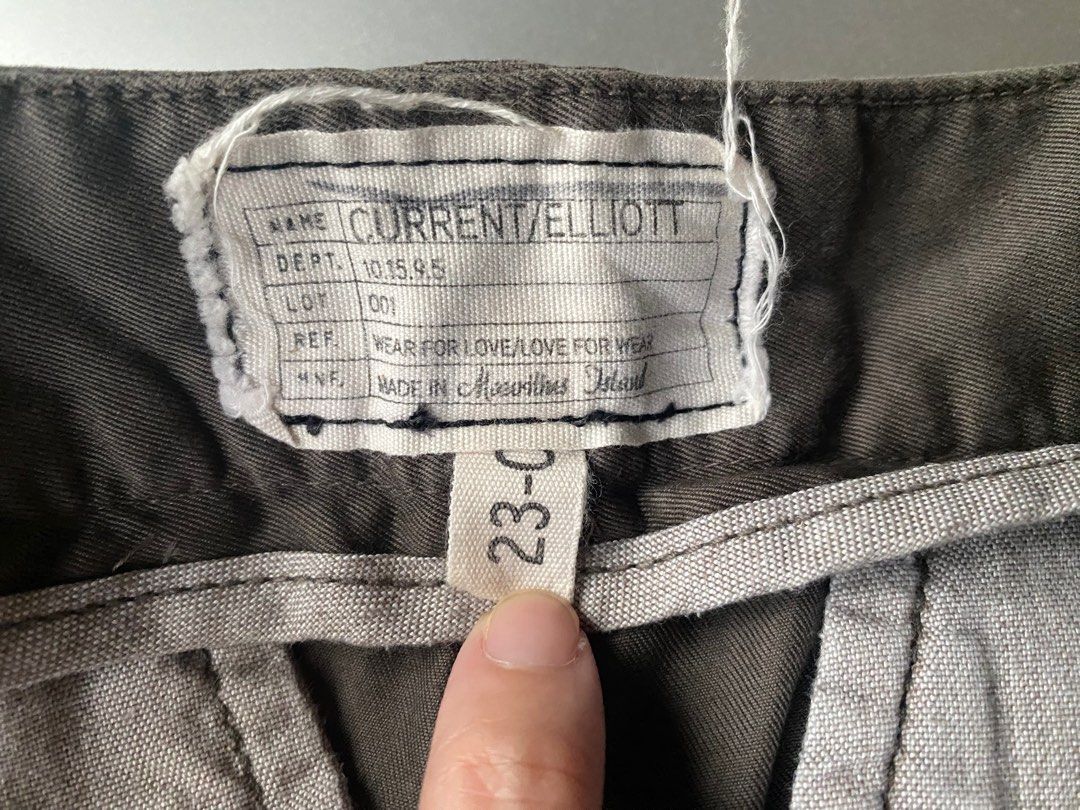 Current Elliot The Tux Captain Trouser (Category: Other Bottoms) located in Mandaluyong City. Submitted by declutteringmodenow (Listing ID 1397462909, Image 2). Description: Brand: Current Elliott Style: The Tux Captain Trouser Size: 23, fits XS, mid rise Composition: 100% cotton .