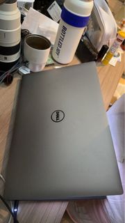 Dell XPS 15 9560 筆記型電腦