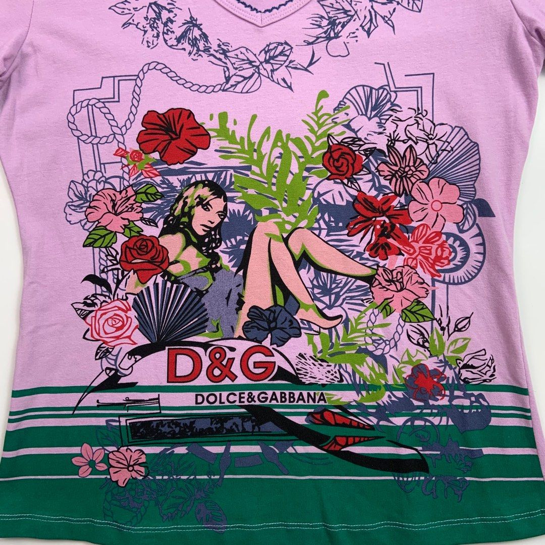 Dolce & Gabbana D&G Floral Blouse (Category: Luxury Apparel) located in Cebu City. Submitted by devourapparel.ph (Listing ID 1397506154, Image 3). Description: WTS! Dolce & Gabbana D&G Floral Blouse - Authentic - Dimes: 17x23 - Color rate: 10/10 - Like new condition - No issue Price: 1,300.