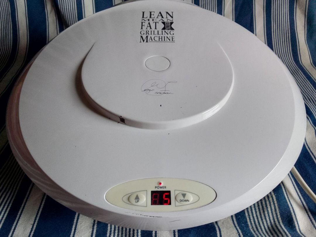 Electric Grill Ihawan (Category: BBQ, Grills & Hotpots) located in Bulacan. Submitted by ton0774 (Listing ID 1397574123, Image 2). Description: Selling this George Foreman Electric Grilling Machine for 2500 only Perfectly working no issue gagamitin nalang Pulilan Bulacan Area.