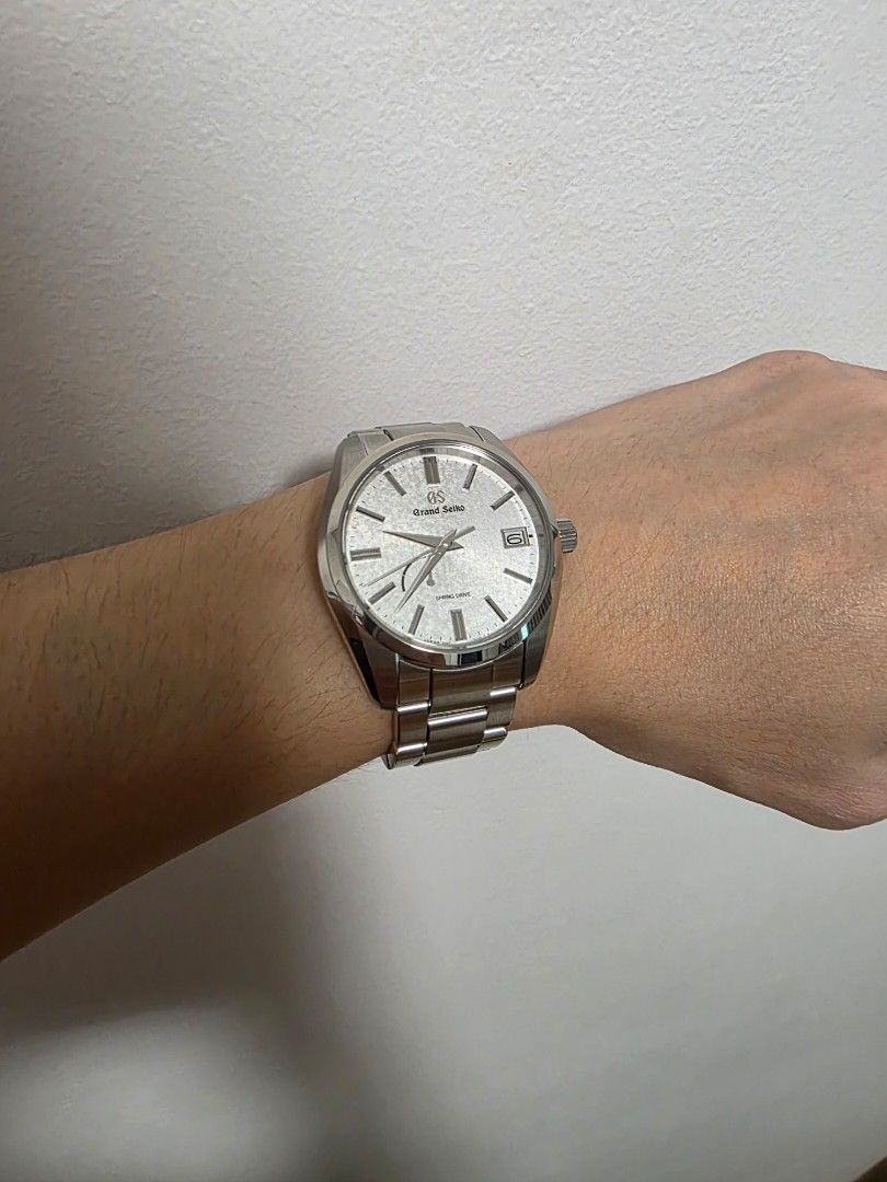 Grand Seiko SBGA465 "Snowflake" Dial - Spring Drive (Category: Luxury Watches) located in Makati City. Submitted by ela012 (Listing ID 1397452538, Image 2). Description: Grand Seiko SBGA465 "Snowflake" Dial - Spring Drive 10/10 2025 Model Steel Complete set Below Mall SRP.