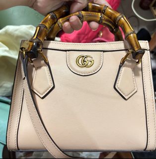 (Category: ) located in . Submitted by riri.rarapreloved (Listing ID 1397424697, Image 1). Description: .