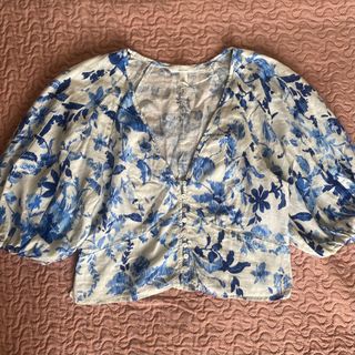 (Category: ) located in . Submitted by jowceeee (Listing ID 1397484766, Image 1). Description: .