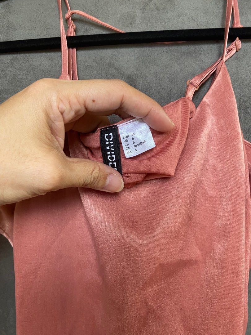 H&M pink slip dress (Category: Dresses) located in Muntinlupa City. Submitted by mascloset (Listing ID 1397498530, Image 3). Description: RFS: decluttering Size: medium US 6 .