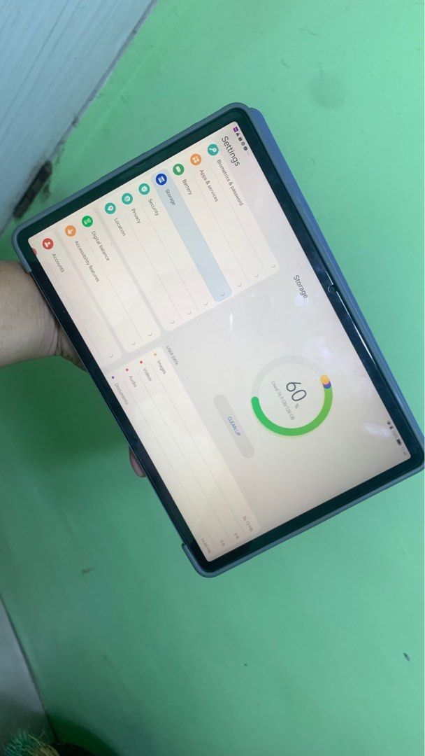 Huawei Matepad SE 11 (Category: Android) located in Mandaue City. Submitted by thinnaajj (Listing ID 1397576840, Image 1). Description: 6gb RAM 128 gb internal storage rfs: need funds can meet up within Mandaue City, Cebu no hidden issues, can check the device during meet up. For delivery: Maxim or Angkas MOP: Gcash, Cash, Maya, or Bank Transfer For outside Cebu, payment first. For delivery- LBC.