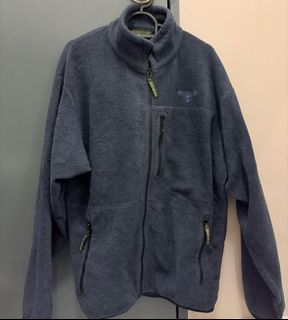 (Category: ) located in . Submitted by prlvdddd____ (Listing ID 1397420492, Image 1). Description: .