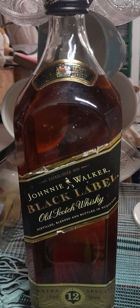 Johnnie Walker Black Label 12 Year Old (Category: Beverages) located in San Pedro. Submitted by resa70 (Listing ID 1397532703, Image 1). Description: - Johnnie Walker Black Label 12 Year Old Scotch Whisky - 1 liter bottle - Matured for 12 years - Smooth taste - Distilled, blended, and bottled in Scotland.