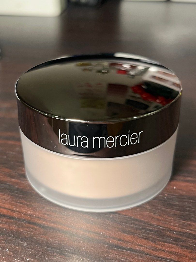 Laura Mercier Translucent Loose Setting Powder - Glow (Category: Makeup) located in Manila. Submitted by kybubs (Listing ID 1397531854, Image 1). Description: Laura Mercier Translucent Loose Setting Powder - Glow (29g) - Like new. Used twice - Rfs: not my shade - bought this from Sephora - box not included Meetup: SM Sucat & Raon Shopping Center MOD: Lalamove / Grab / Gogoxpress MOP: Gcash / BPI.