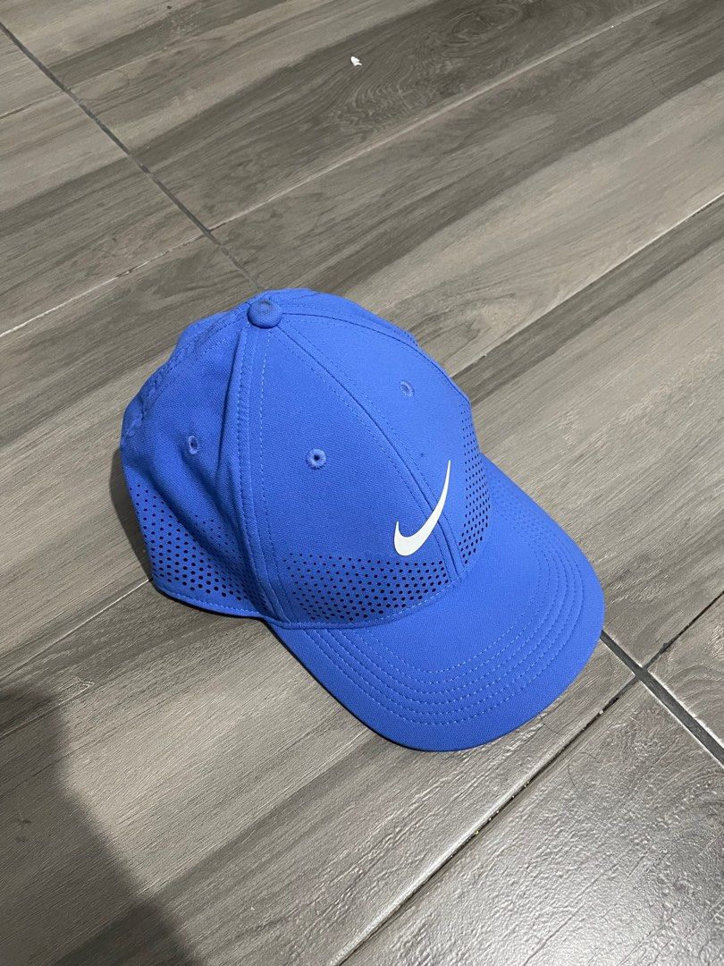 Nike dri-fit cap blue (Category: Caps & Hats) located in Manila. Submitted by _jerome (Listing ID 1397517429, Image 1). Description: Nike dri-fit cap blue Used it once Rfs: wrong size.