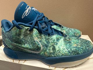 （分類：）位於 。 由 sneakerist 提交（商品編號 1397430823，圖片 1）。簡介： 。