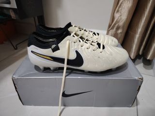 (Category: ) located in . Submitted by syafiq117 (Listing ID 1393991836, Image 1). Description: .