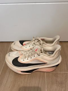 （分類：）位於 。 由 lakers0018 提交（商品編號 1397556073，圖片 1）。簡介： 。