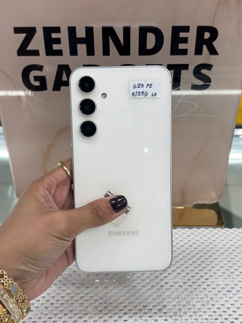 SAMSUNG S23 FE 8/256GB OPENLINE (NTC APPROVED) (Category: Samsung) located in San Juan City. Submitted by desireebayal96 (Listing ID 1397565936, Image 1). Description: SAMSUNG S23 FE * 8|256GB * DUAL SIM (OPENLINE) * NTC APPROVED * 97% SMOOTH * NO AMOLED BURN * NO DEAD PIXEL * NO ISSUE * NO HISTORY OF REPAIR NOTE: HINDI LANG PO MASYADONG MAKINIS (PLEASE CHECK PHOTOS FOR YOUR REFERENCE) OPEN FOR COD SAME DAY DELIVERY PLUS SHIPPING FEE MESSAGE ME D