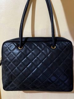(Category: ) located in . Submitted by _thesisters_closet (Listing ID 1397509274, Image 1). Description: .