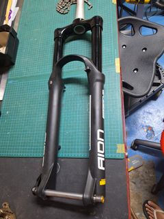 Sr suntour fork For Sale Sports Equipment Carousell Singapore