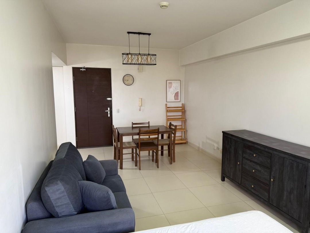 Studio Unit in Lerato Tower 1| Makati City (Category: Apartments & Condos) located in Makati City. Submitted by PropertiesByZaldy (Listing ID 1397485158, Image 2). Description: Lerato - T1 - 14th floor For Sale - 6,000,000 gross Price/ sq.m. (Sale): 187,500.00 # BR: Studio # TB: 1 FA: 32 Inclusions: Furnished Parking Slot: none Features: Good Layout Remarks: Clean Title .