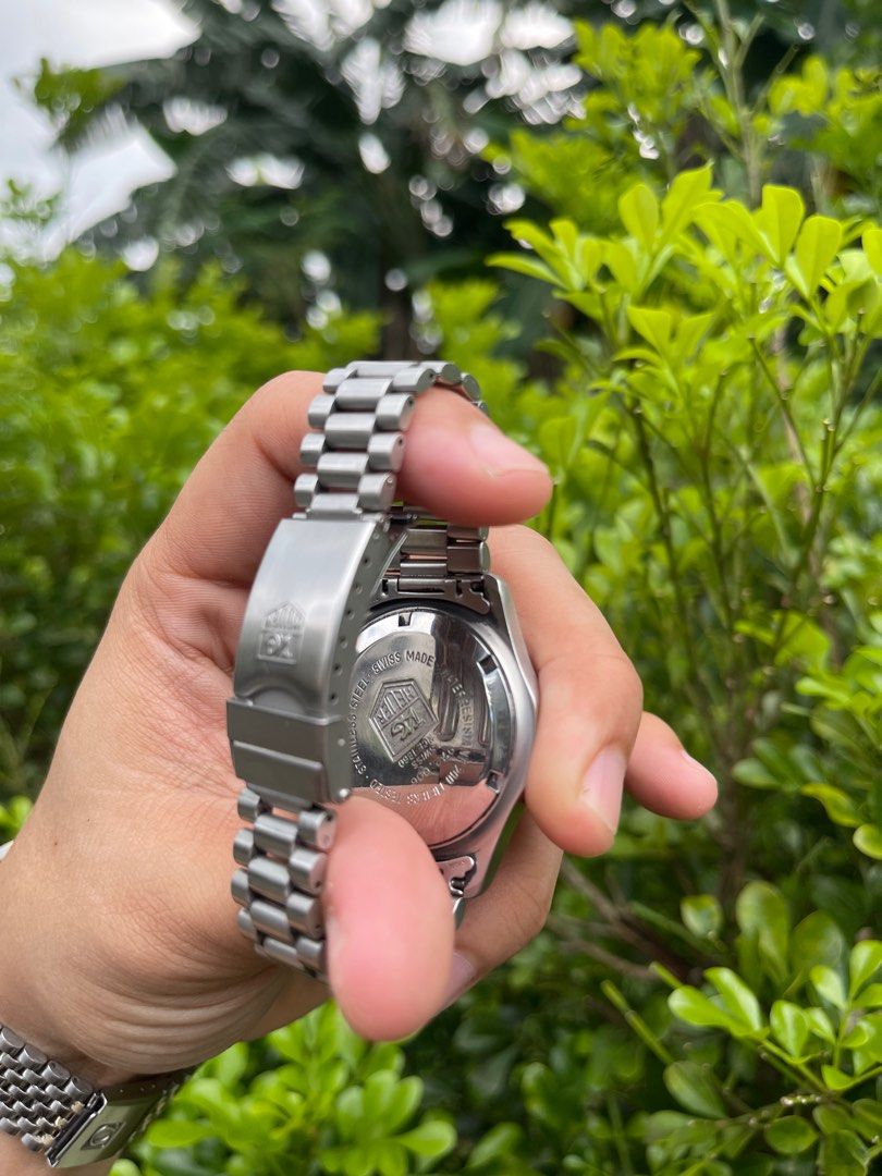 Tag heuer 2000 professional (Category: Luxury Watches) located in Marikina City. Submitted by papichulongs_closet (Listing ID 1397546956, Image 3). Description: Authentic Tag heuer rare 2000 series 38mm Quartz movement Year 1980’s Ref 972.006 With aftermarket box 30k only.