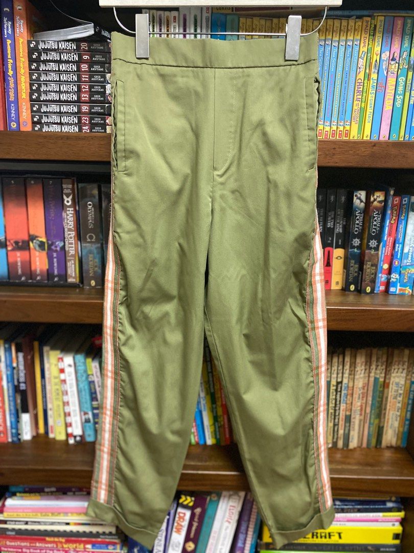Tilia pull on pants with local weave trim (Category: Other Bottoms) located in Mandaluyong City. Submitted by declutteringmodenow (Listing ID 1397461617, Image 1). Description: Tilia pants from Bacolod. Purchased from Katutubo pop-up Size: Small Cotton poplin with local weave trim .