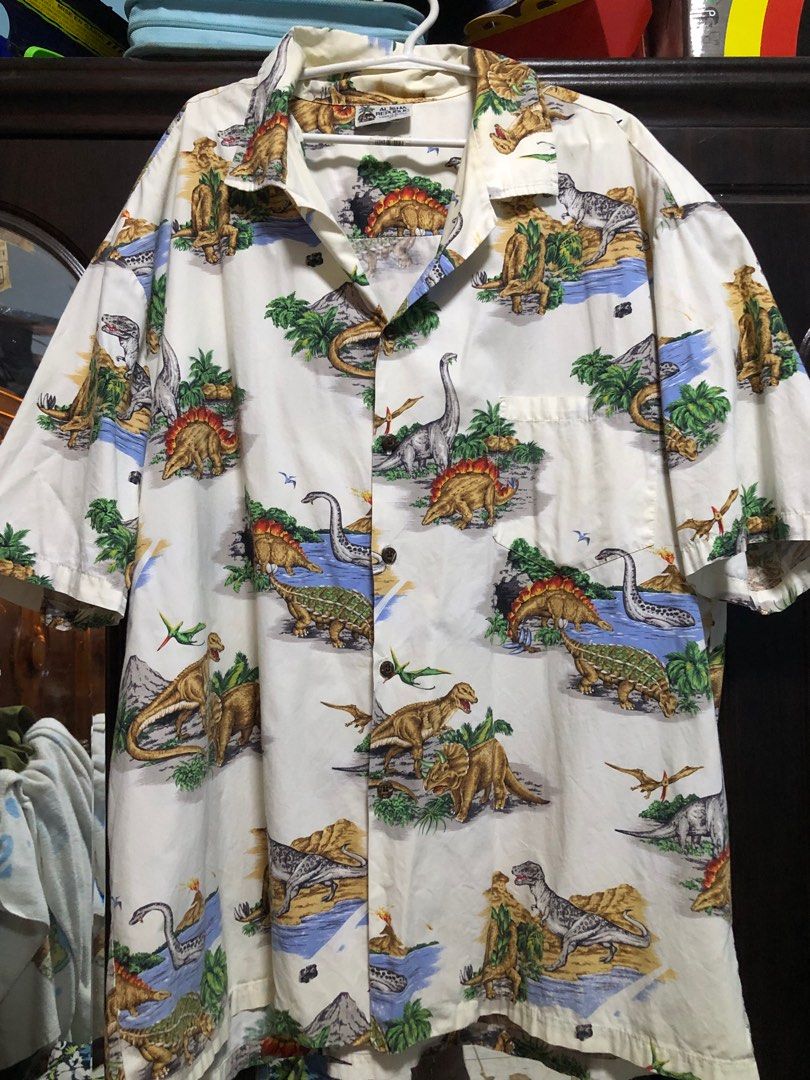 Vintage Hawaiian Polos (Category: Tshirts & Polo Shirts ) located in Cebu City. Submitted by chunkycheese (Listing ID 1397547008, Image 1). Description: Vintage Hawaiian Floral Polos All size L-XXL Excellend condition, some are like new 499 + sf each DM me your choice shipping cebu city.