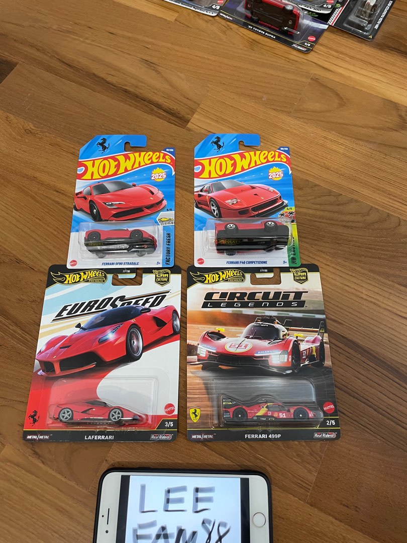 [85 - Ferrari Bundle] Mint Hotwheels Premium Mainline F40 Laferrari ...