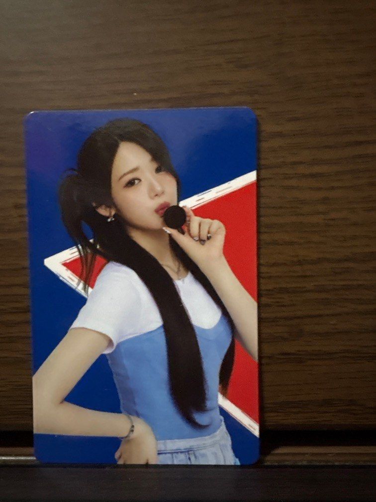 BabyMonster x OREO exclusive photocard Asa Rora, Toys