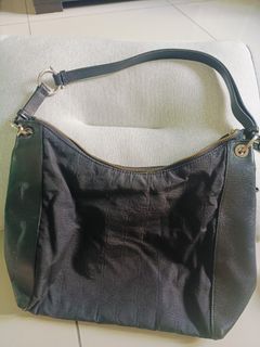 (Category: ) located in . Submitted by julians (Listing ID 1397675317, Image 1). Description: .