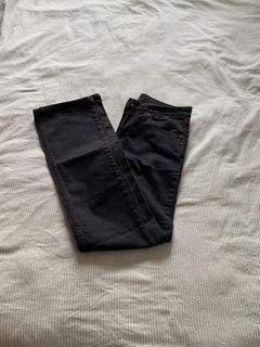 (Category: ) located in . Submitted by 4you.closet (Listing ID 1397762832, Image 1). Description: .