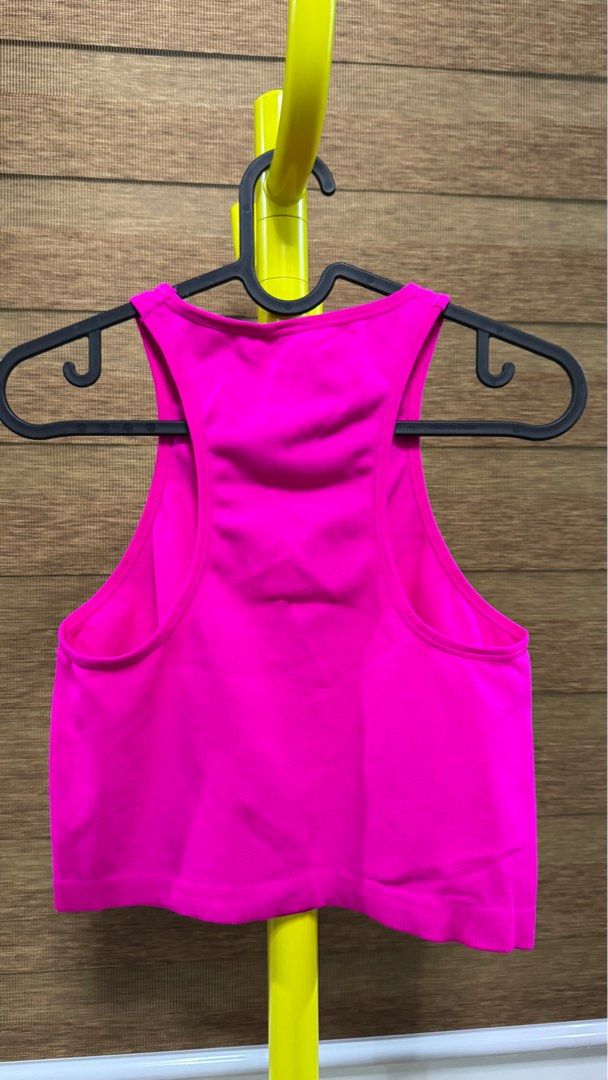 Calvin Klein Performance Neon Pink Top (Category: Activewear) located in Manila. Submitted by lbdeclutters (Listing ID 1397680044, Image 1). Description: .