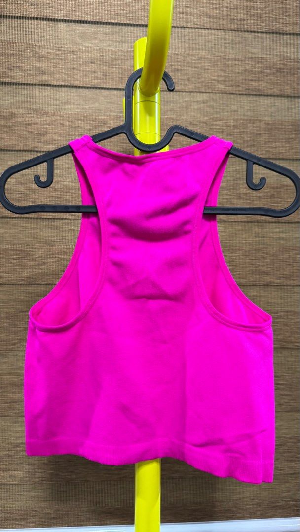Calvin Klein Performance Neon Pink Top (Category: Activewear) located in Manila. Submitted by lbdeclutters (Listing ID 1397680044, Image 2). Description: .