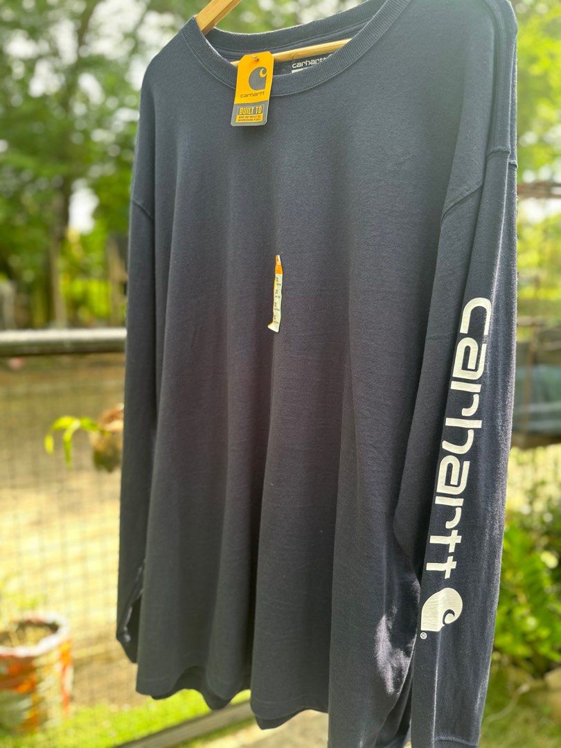 Carhartt Long Sleeve Shirt (Category: Tshirts & Polo Shirts ) located in Makati City. Submitted by carlju (Listing ID 1397650348, Image 3). Description: - Carhartt long sleeve shirt - Navy blue color - Carhartt logo on sleeve - Brand new with original tags - Crew neck - Long sleeves - Ideal for casual wear.
