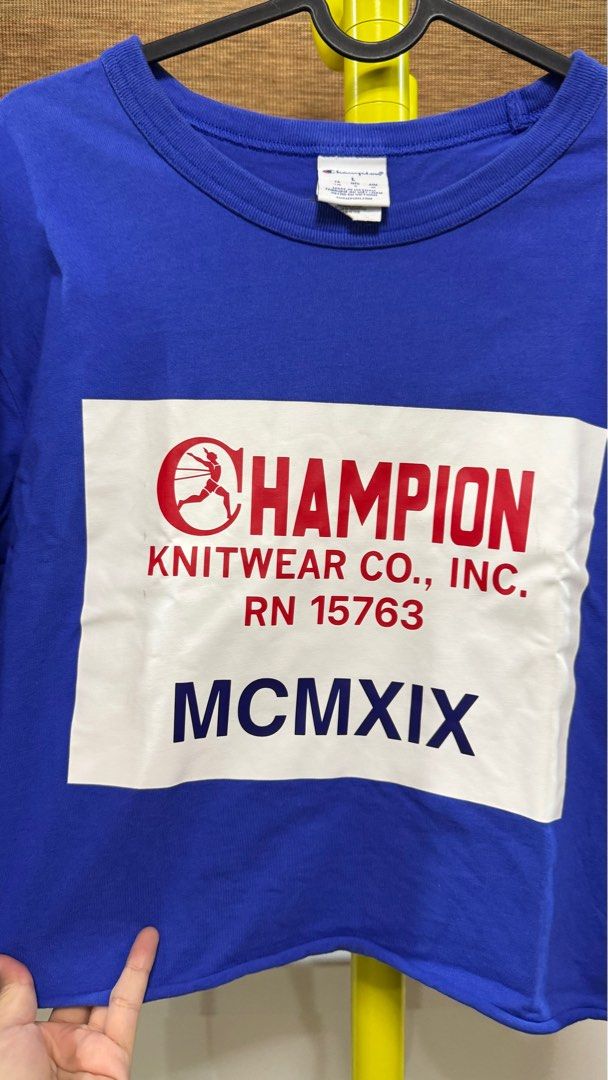 CHAMPION Longsleeves (Category: Longsleeves) located in Manila. Submitted by lbdeclutters (Listing ID 1397681207, Image 2). Description: .