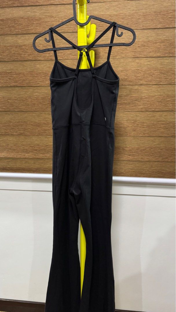 COTTON ON Black Wide Leg Bodysuit (Category: Activewear) located in Manila. Submitted by lbdeclutters (Listing ID 1397677836, Image 2). Description: .